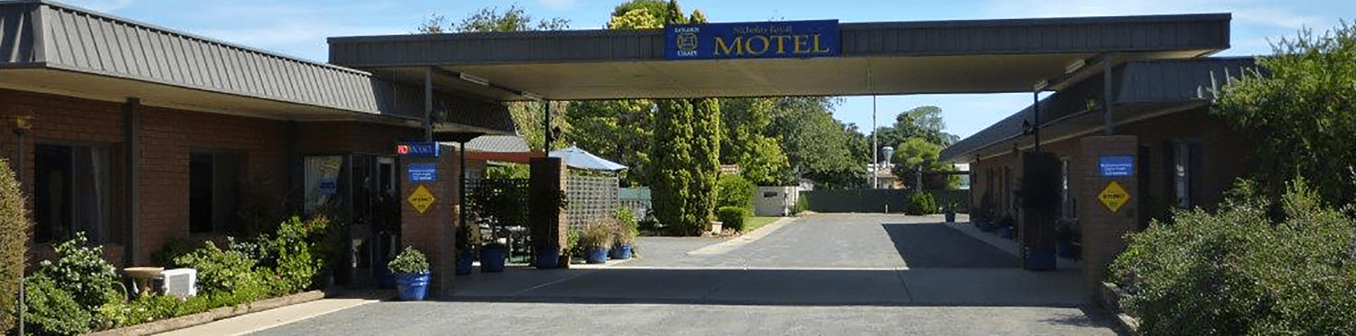 Main Entrance - Nicholas Royal Motel - Hay NSW